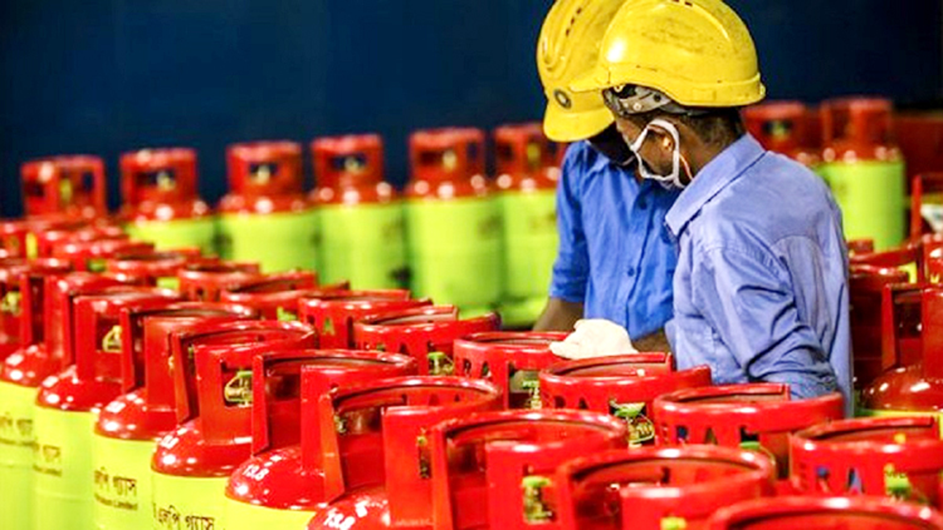 এলপিজি গ্যাসের দামের বিষয়ে নতুন কী জানিয়েছে বিইআরসি—জানুন বিস্তারিত!