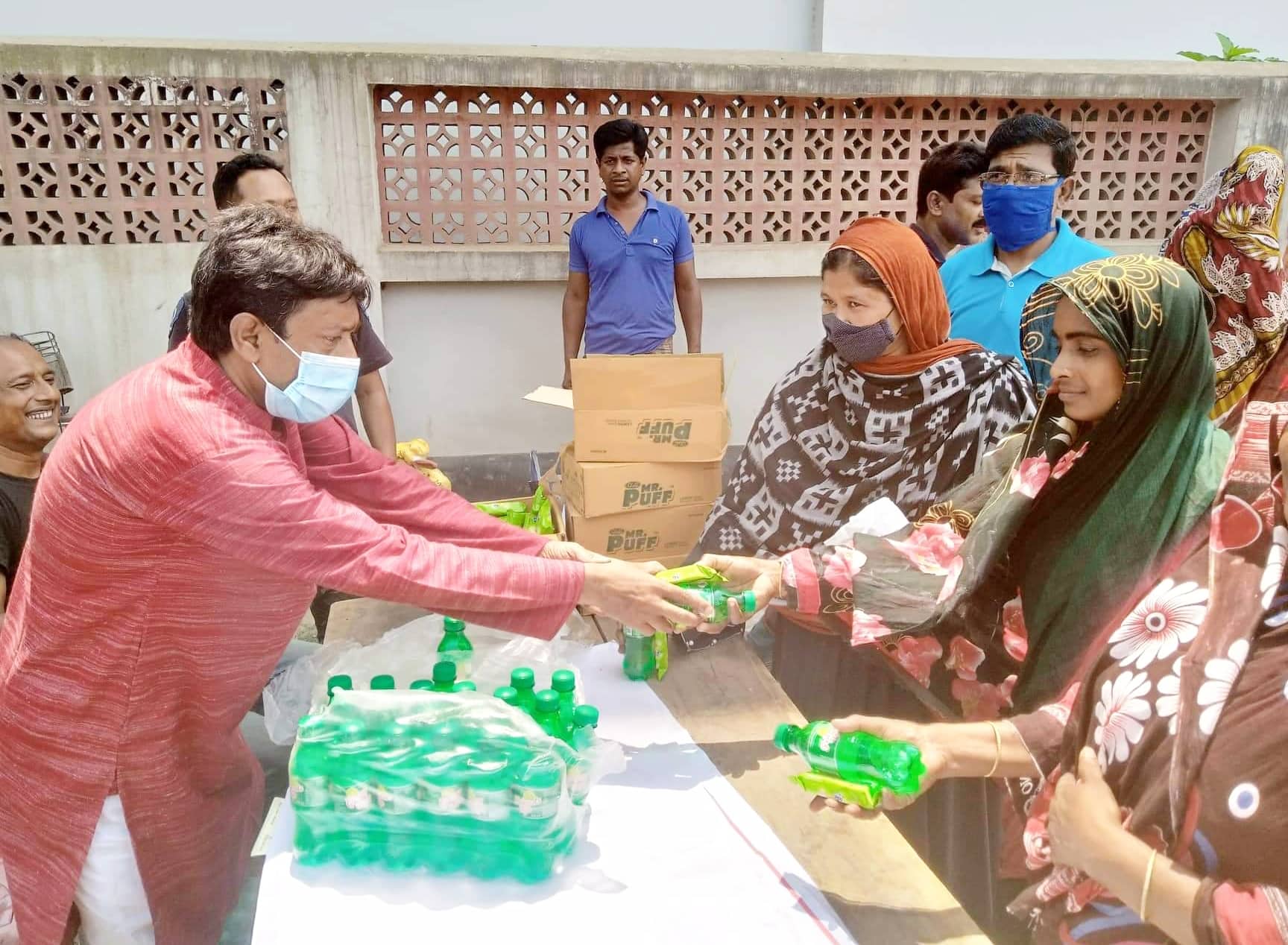 মণিরামপুরে মানব সেবায় নিজেকে উৎসর্গ করে দৃষ্টান্ত স্থাপন করতে চান কাউন্সিলর বাবুলাল চৌধুরী