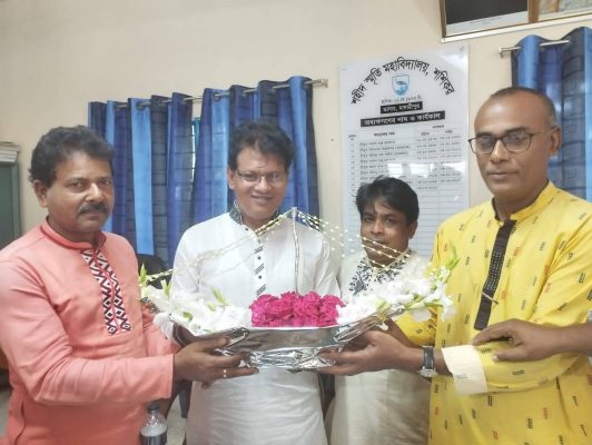 জেলা পরিষদের নব নির্বাচিত সদস্য”মীর মামুন অর রশিদ কে শিক্ষক শিক্ষার্থীর সম্বর্ধনা