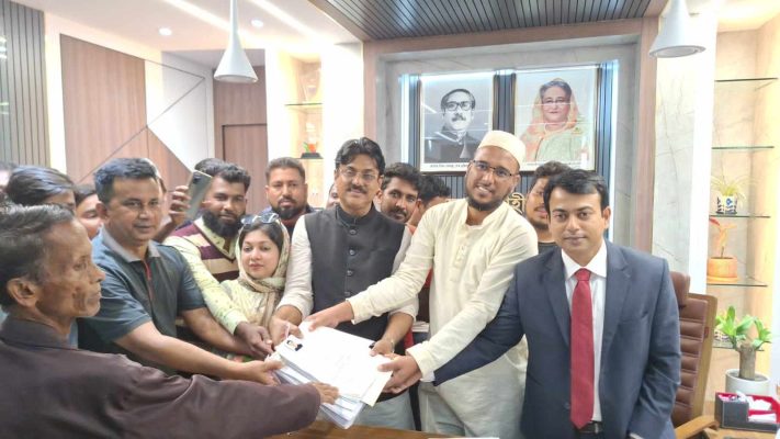 গোপালগঞ্জ-১ আসনে স্বতন্ত্র প্রার্থী হিসেবে মনোনয়ন পত্র দাখিল করলেন কাবির মিয়া