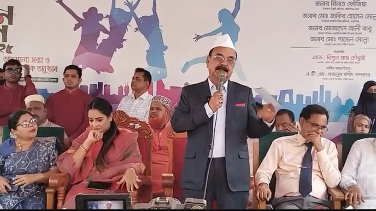 গয়েশ্বর: প্রশাসনকে জনগণের পাশে থাকতে হবে