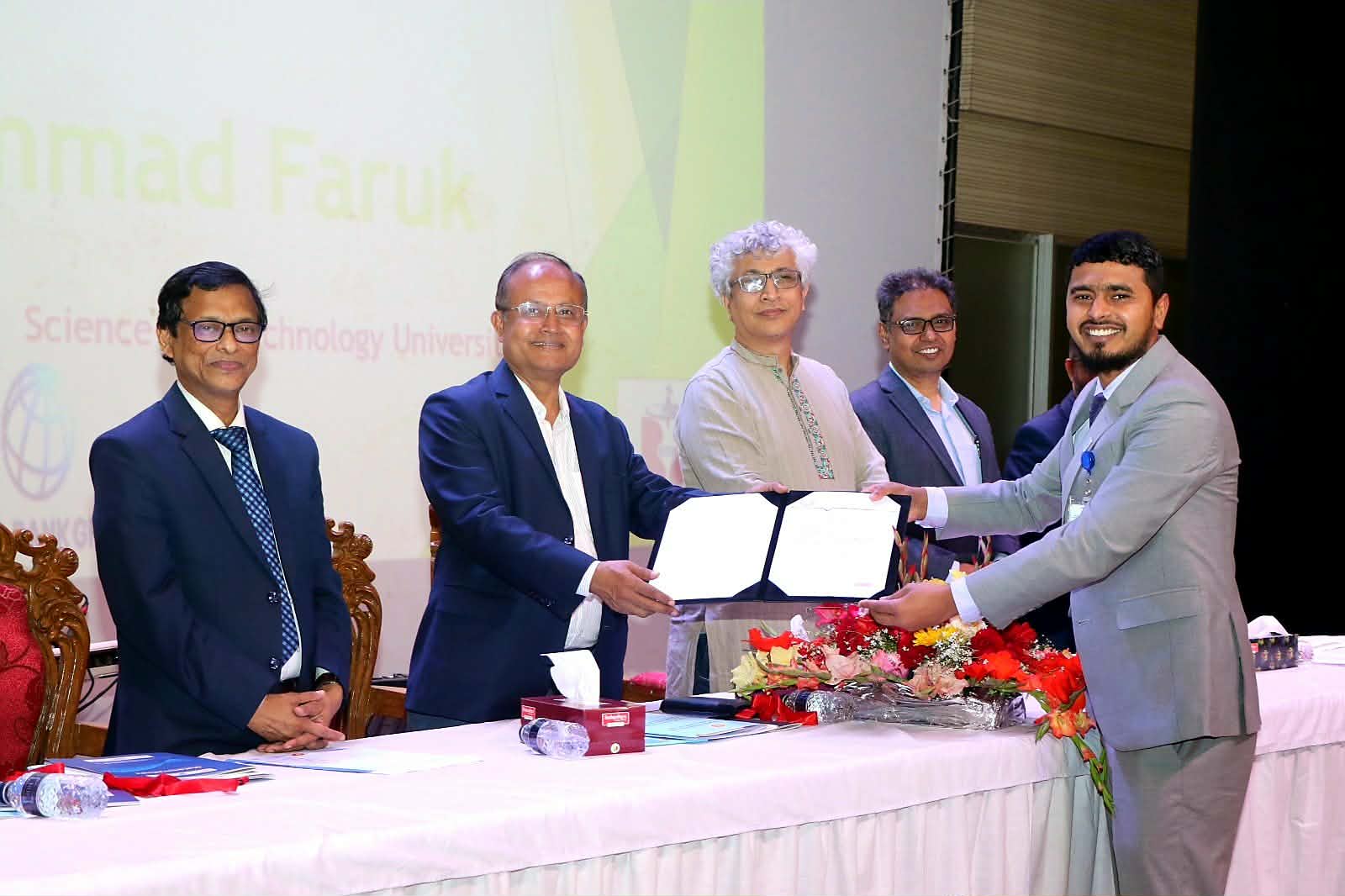 বাংলাদেশ উন্মুক্ত বিশ্ববিদ্যালয়ের ক্যাম্পাসে এ প্রশিক্ষণ কার্যক্রম পরিচালিত হয়। ৫ ফেব্রুয়ারি