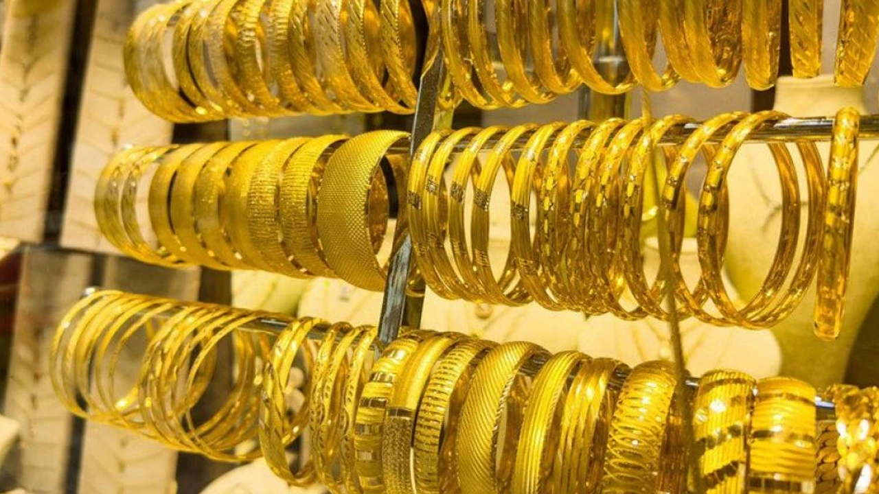 স্বর্ণের নতুন দাম নির্ধারণ, ভরিতে বাড়ল কত