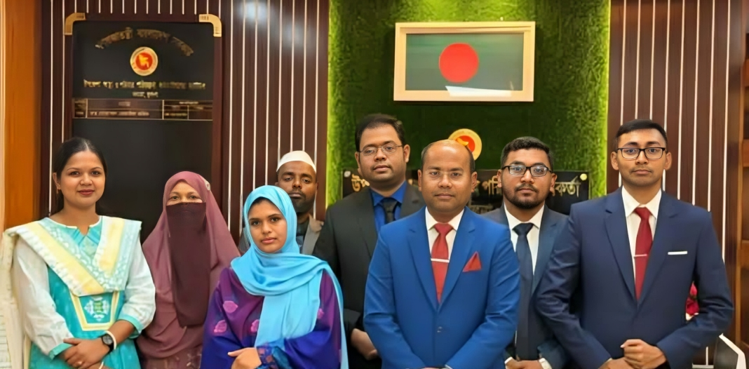 স্বাস্থ্যসেবায় নতুন গতি কয়রা উপজেলা স্বাস্থ্য কমপ্লেক্সে নবাগত চিকিৎসকদের যোগদান