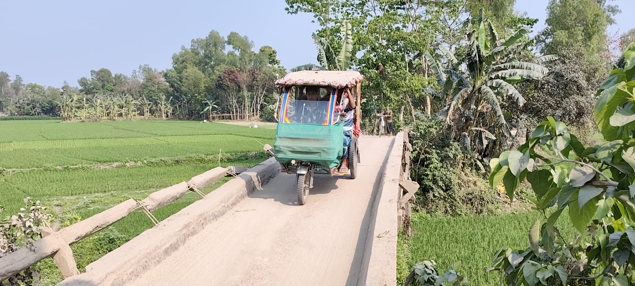 মাদারগঞ্জে কাটাখালী ব্রিজে নেই রেলিং, ঝুঁকিতে এলাকাবাসী