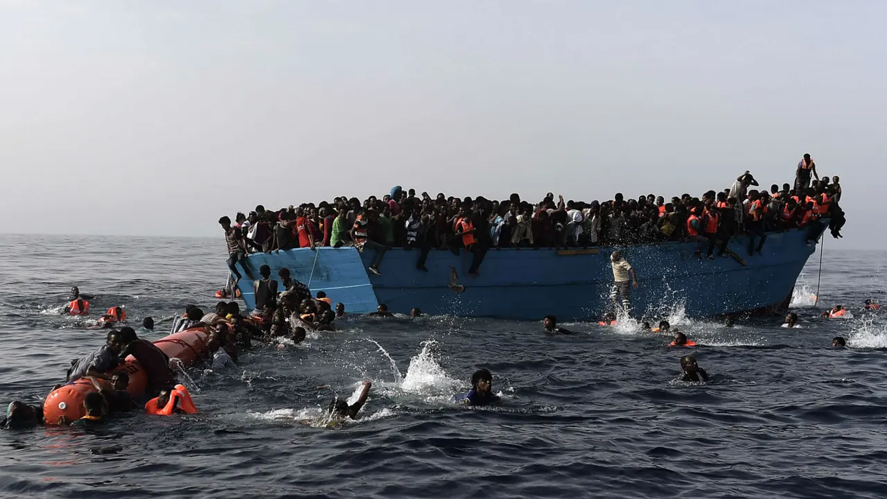 ভূমধ্যসাগরে ২২ অভিবাসীর মৃত্যু, জীবিত উদ্ধার ২১ বাংলাদেশি