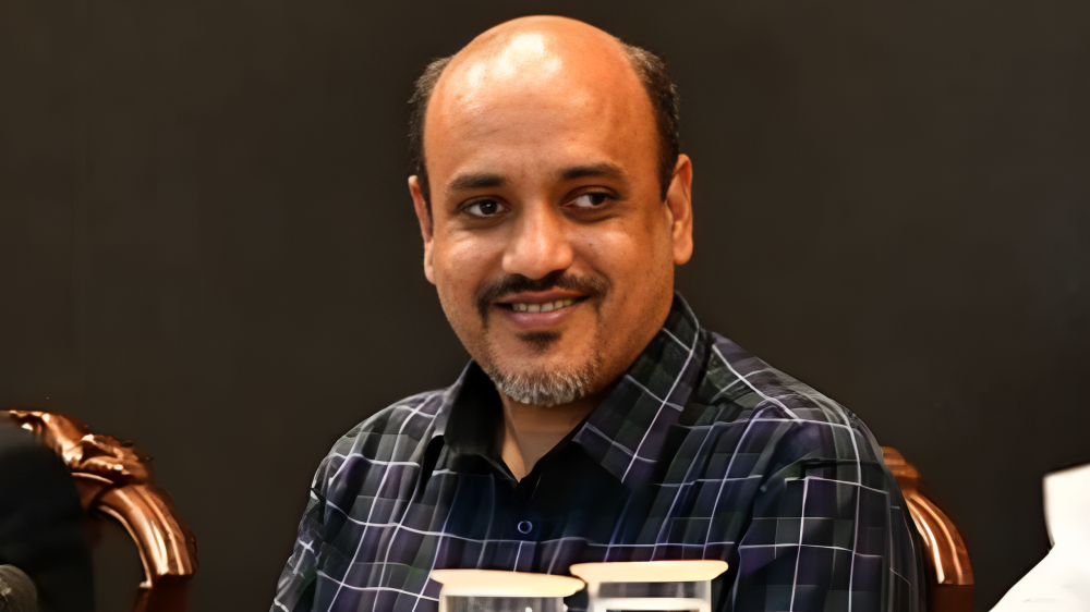 মির্জা আব্বাসের অসুস্থতা নিয়ে ‘মায়াকান্না’ বন্ধের আহ্বান আজাদ মজুমদারের