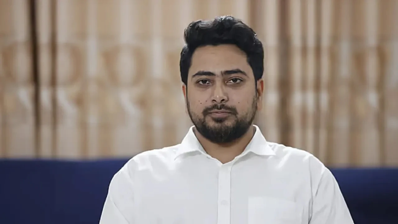 সংসদে জনগণের আকাঙ্ক্ষার সঙ্গে প্রতারণা করা হয়েছে: নাহিদ ইসলাম