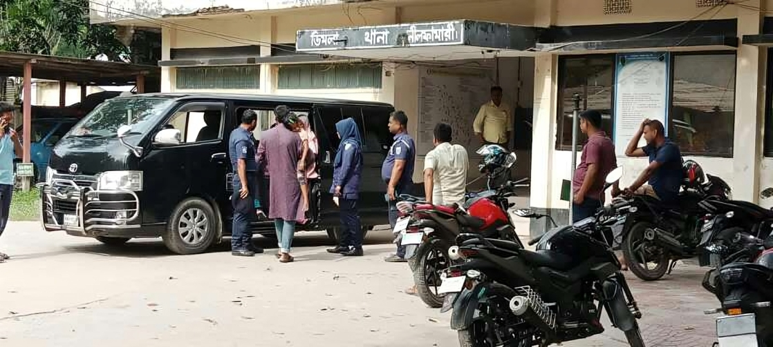 নীলফামারীতে নবম শ্রেণীর ছাত্রীকে গণধর্ষণের শিকার, ৫ ঘণ্টা আটকে রাখা হয়েছিল