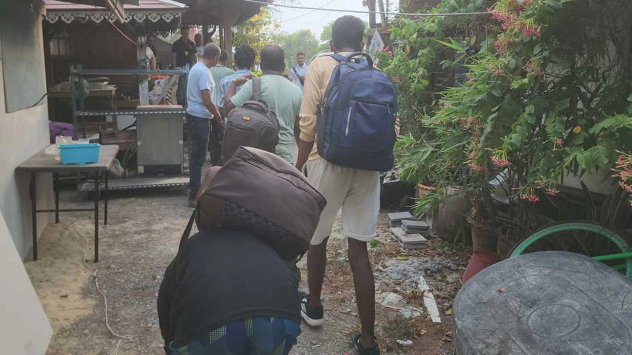 থাইল্যান্ডে রিসোর্টে অভিযান: ২১ বাংলাদেশিসহ ২২ অবৈধ অভিবাসী আটক